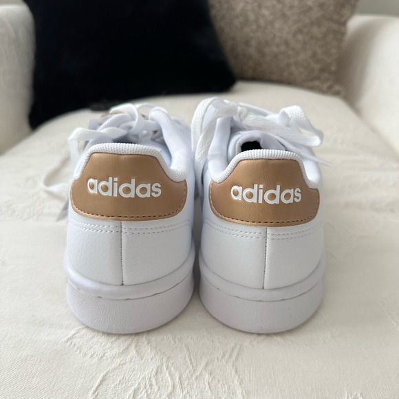 Adidas Advantage - Picture 6 of 9